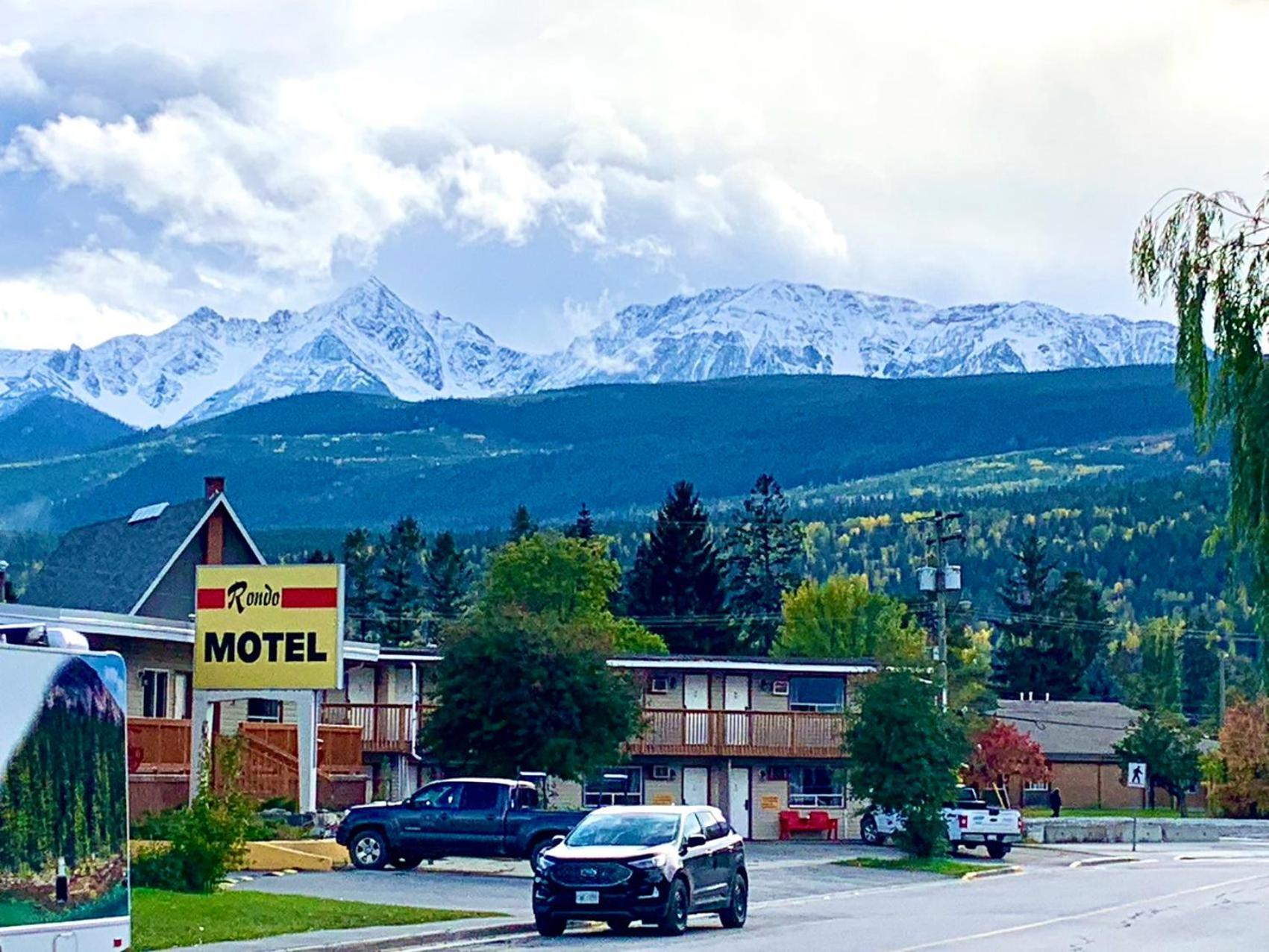 Motel Rondo Golden